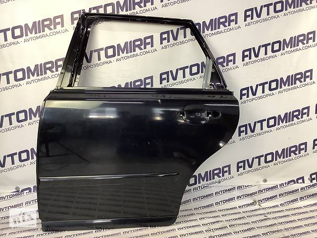 Двері задні ліві Volvo V50 2003-2012 колір-Black Sapphire Metallic 31335469