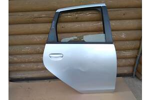 Дверь задняя ПРАВАЯ в сборе Mitsubishi Colt 2005-2012 (ЦВЕТ: Серебро Металлик) 210220