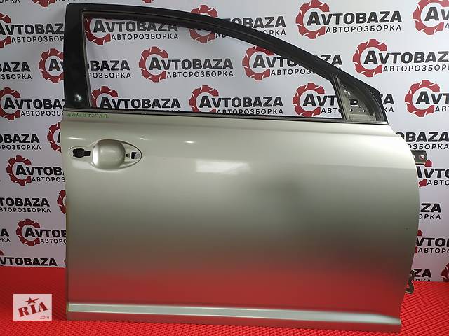 Дверь передняя правая для Toyota Avensis 2003-2008
