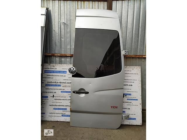 Двері задня розпашна права Volkswagen Crafter, Mercedes Sprinter 2007-2015 в зборі зі склом