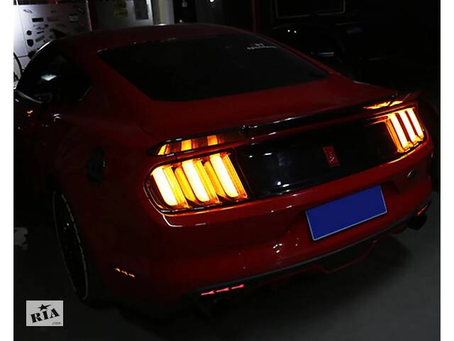 Диодные фонари Ford Mustang (15-19) Led тюнинг оптика (желтый поворот)