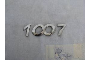 Эмблема 1007 оригинал для Peugeot 1007.