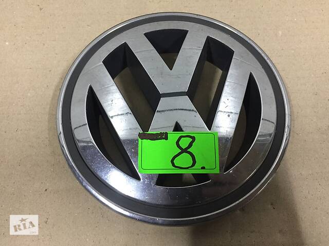 Эмблема значок VW Passat B6 /Jetta (06-11 г.) 1K5853600