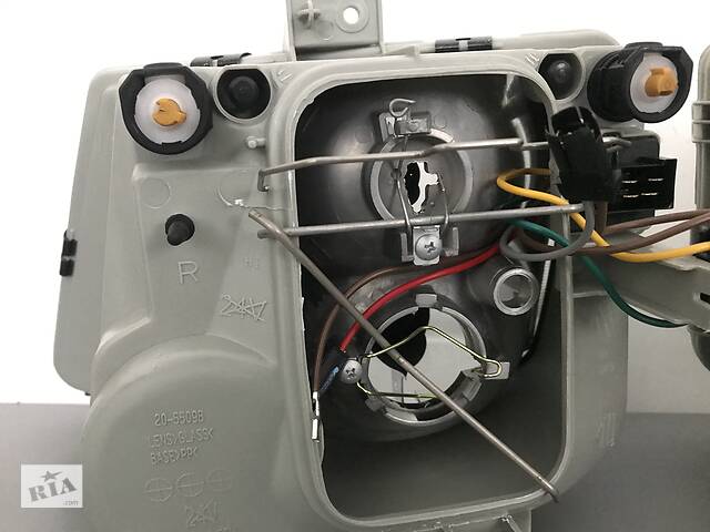 Фара для Mercedes Vito W638 1996-2003 - Фото 3