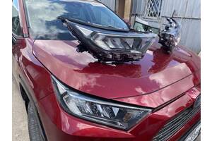 Фара для Toyota Rav 4 2020