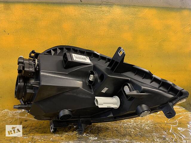 Фара фары пер. Renault Trafic 2006-2014 8200701354,8200701356 - Фото 5