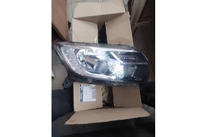 Фара передняя