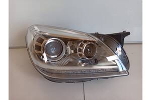 Фара передняя правая Mercedes SLK W172 Bi-xenon ILS