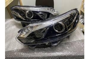 Фара передняя правая Toyota Proace 2016-2023, галоген, led, оригинал, б.у., 9808237480 