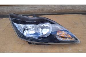 Фара права 8M51-13W029-DF Форд Ford Focus 2008-2012 (Галоген Середина чорна) 240423