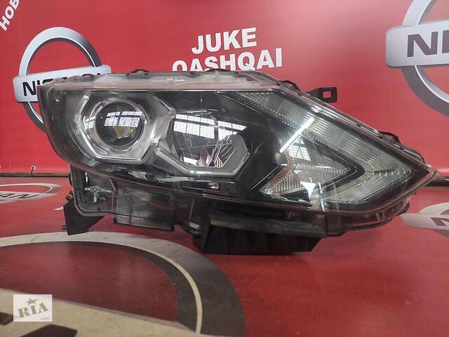 ФАРА ПРАВА ПЕРЕД NISSAN QASHQAI J11, 1313899R, E1313899R