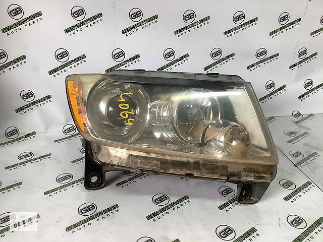 б/у Фара правая Jeep Grand Cherokee 10-14 2011 55079380ag