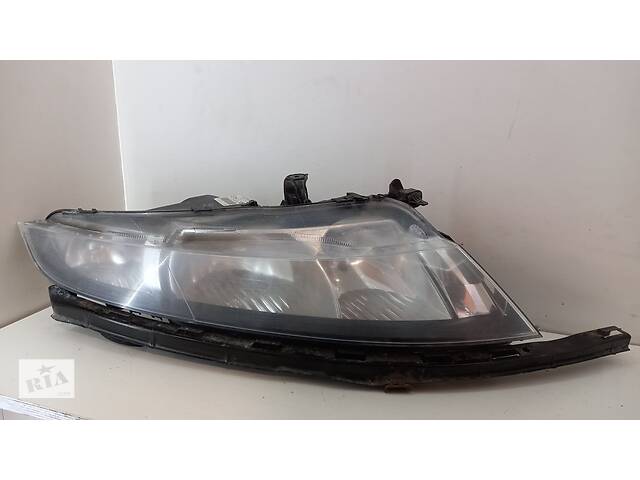 Фара правая Honda Civic 8 2006-2011 рр 0301226202