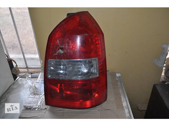 Фонарь стоп для Hyundai Tucson 04-10 92402-2e0 дефект ЧИТАТЬ ОПИСАНИЕ