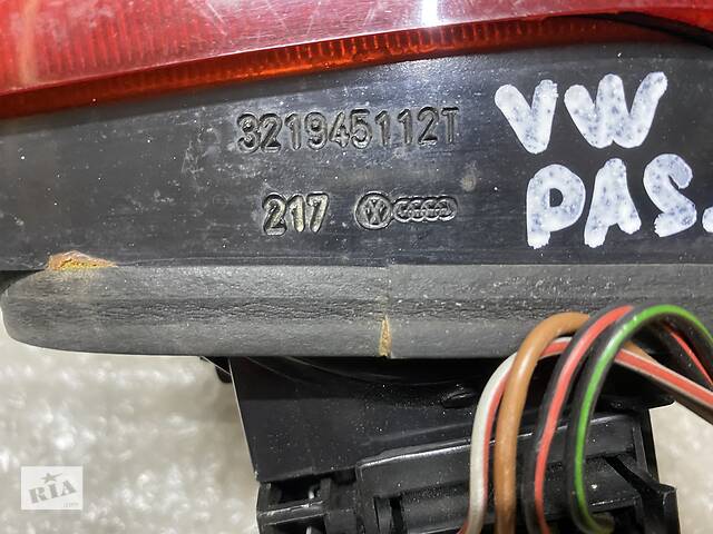 Фонарь задний наружный правый Volkswagen Passat B2, хэтчбек, 1985-1988, оригинал, б.у., 321945112T, 321945112 - Фото 6