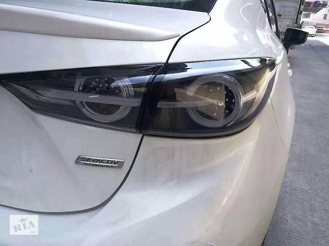 Фонари Mazda 3 BM седан (13-18) тюнинг LED оптика (черные) V2 - Фото 1