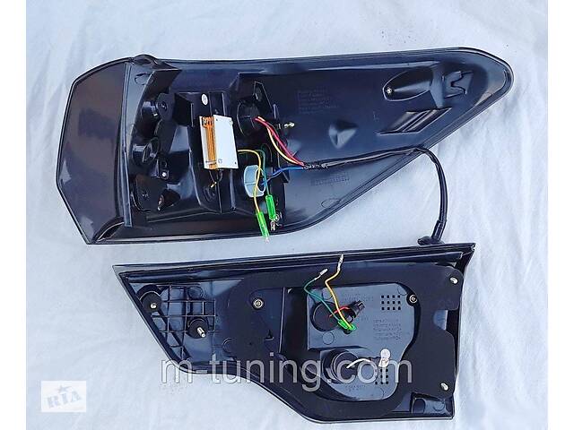 Фонари Toyota Highlander 50 тюнинг LED оптика (тонированные) - Фото 10