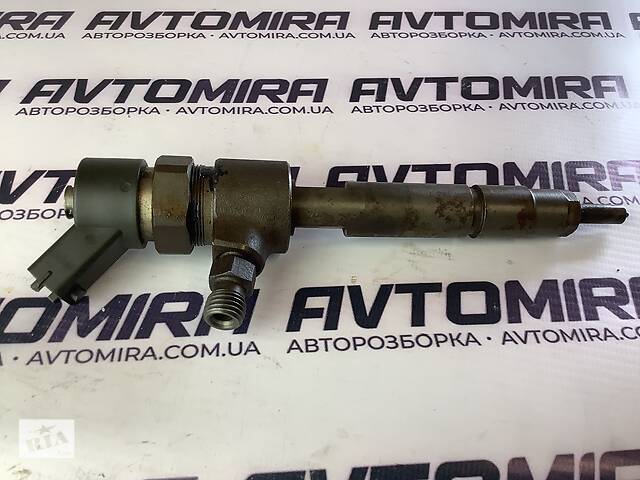 Форсунка топливная Fiat Punto 2 1.9 D 1999-2012 46547897