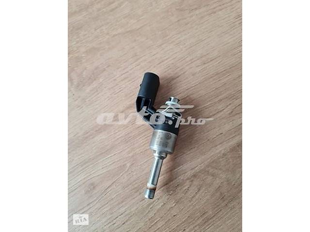 Форсунка топливная Skoda Volkswagen Golf Audi Seat 03C906036M