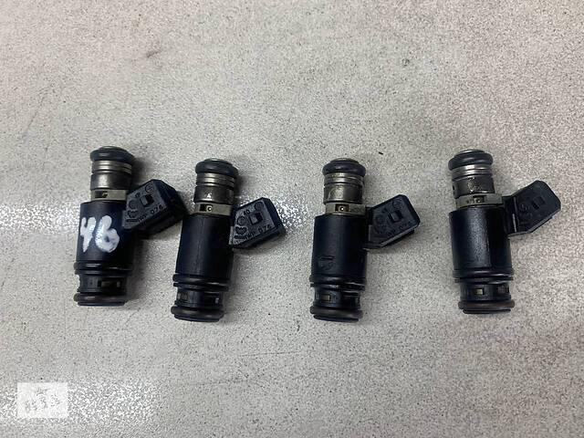 Форсунки бензиновые для Ford Galaxy 2.8 1995-2000 - Фото 3