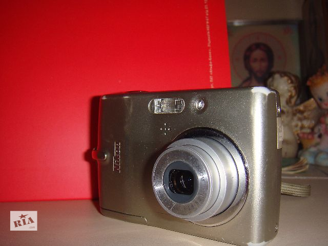 Фотоаппарат Nikon Nikon Coolpix L11 До 12 мегапикселей Б/у