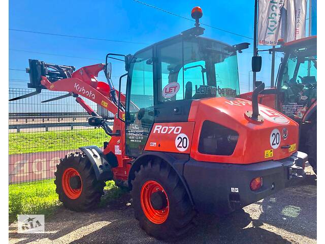 Навантажувач фронтальний KUBOTA R070