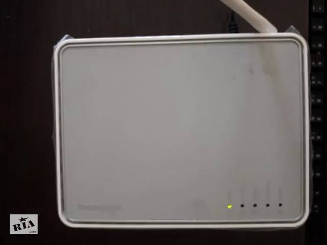 Роутер - модем ADSL2+ Thomson TG585 v7, Wi-Fi до 54 Мбит/с, 4 x LAN 10/100 Мбит/сек