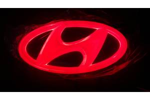 Світити логотип HYUNDAI 4D червона