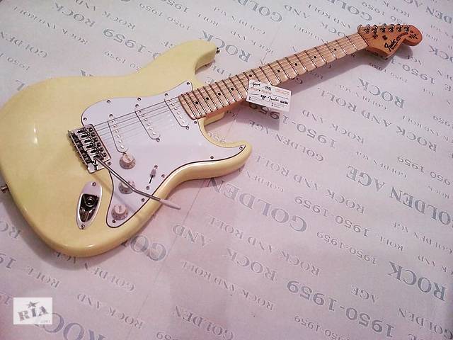 Электрогитара Fender Stratocaster YJM SSS China