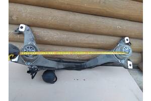 Балка / Опора мотора/ двигателя 7L8199207A VW Touareg Audi Q7 Porsche Cayenne 2010-2014 (040220)