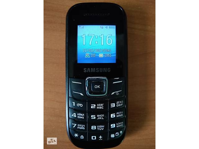 Телефон Samsung GT E1200I