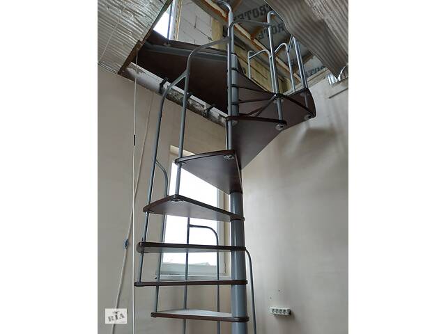 Сходи гвинтові внутрішні готові до установки - Фото 7