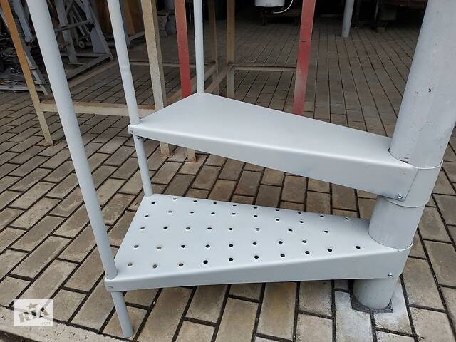 Сходи гвинтові зовнішні готові до установки - Фото 4