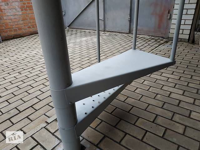 Сходи гвинтові зовнішні готові до установки - Фото 7
