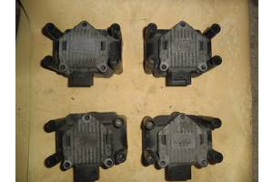 Б/у котушка запалювання для Volkswagen New Beetle (1,4-1,6-2,0) (2001-2010) 032905106B