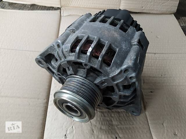 Генератор Volvo V40 1995-2000 1.9DI 1.9TD Valeo 120A 8200054588; SG10B019; 2542466B