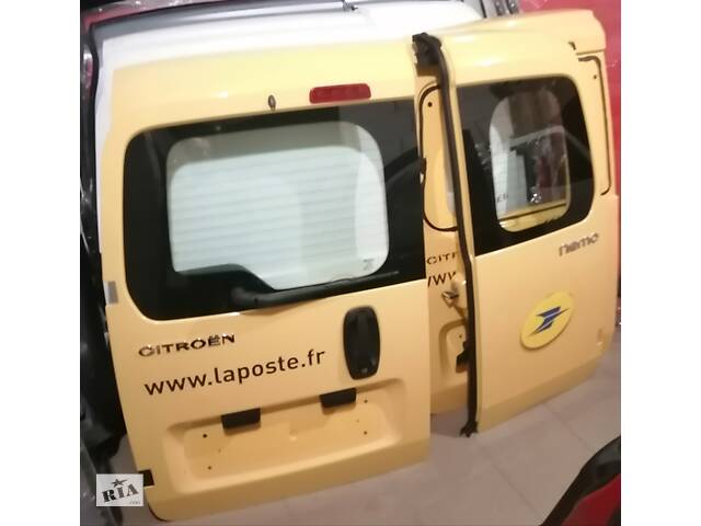 Двері задні Fiat Fiorino Qubo Nemo Bipper