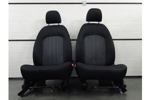 Сидіння передні Fiat Linea 2007-2015р.