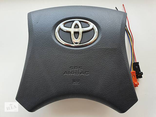 Подушка безопасности на руль Airbag для Toyota Camry V40 2007-2011 б/у.