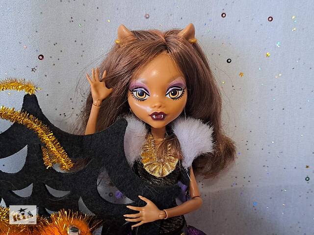 Клодин Вульф. Кукла Монстр Хай (Monster High) из серии 'Она Живая'.