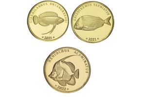 Красивые монеты фауна Рыбы