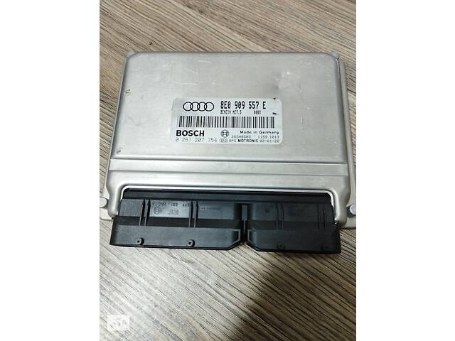 Блок управління двигуном ЕБУ AUDI A4 B6 2.0ALT 2000-04 8E0909557E, 0261207754