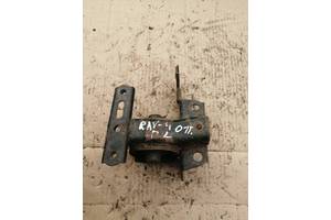 Б/у подушка КПП для Toyota Rav 4 2001-2005 12372-28040