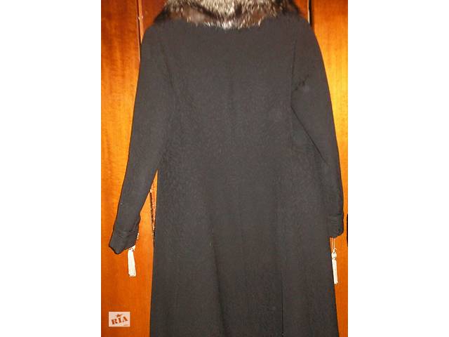 Зимове пальто з чорнобуркою - Фото 3