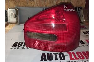 Фонарь задний правый для Audi A3 1997-00 8L0945096