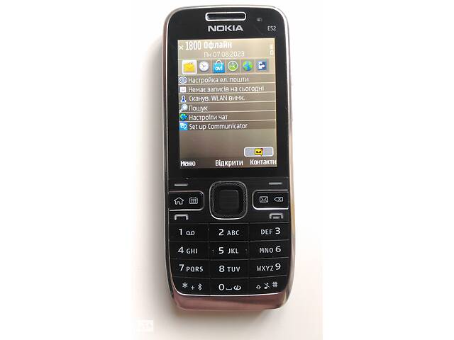 Телефон Nokia E52