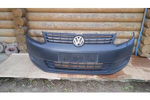 2K5807221A Бампер передний в сборе VW Caddy 2010-2015 (Грузовой Омыватели фар НЮАНС решетка нижняя Смотри фото) 311023