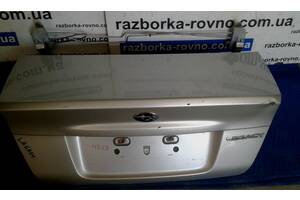 Крышка багажника Subaru Legacy 2003-2009г без пластмаски