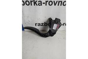 Педаль газу Renault Captur Clio IV 1800293447R