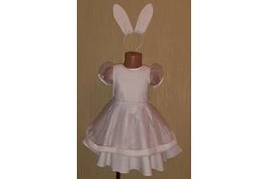 продам карнавальний костюм зайчика на дівчинку 4 роки
